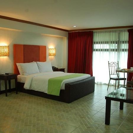Ecoland Suites & Inn Davao City Dış mekan fotoğraf