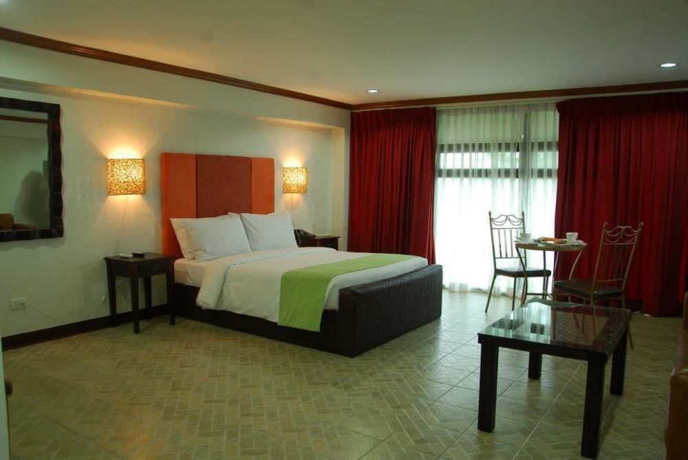 Ecoland Suites & Inn Davao City Dış mekan fotoğraf